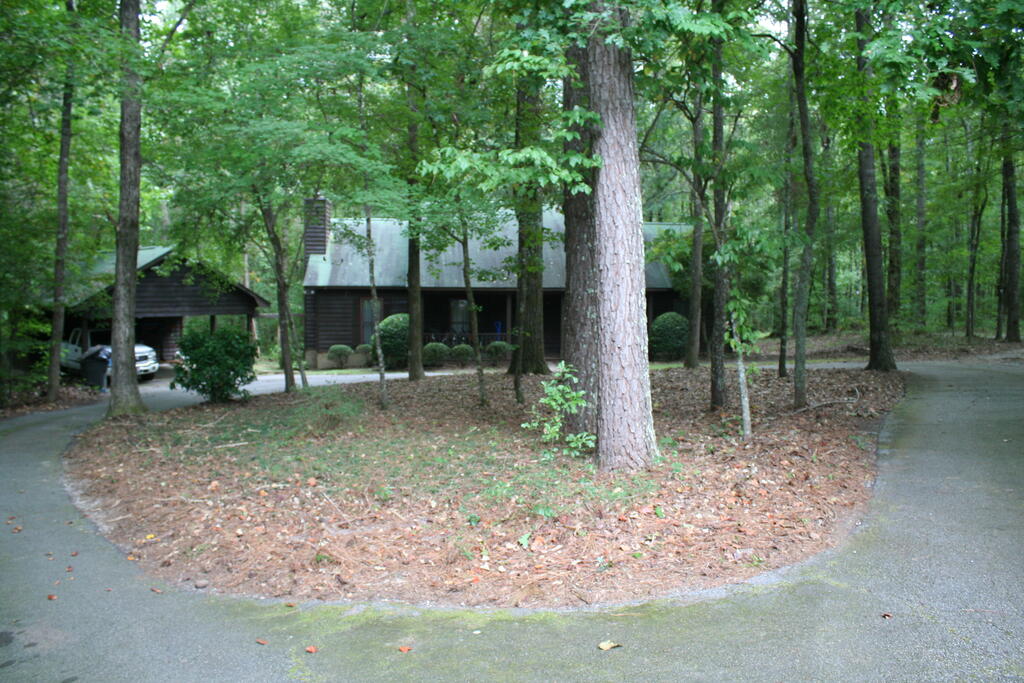 404 LINCOLN LANE