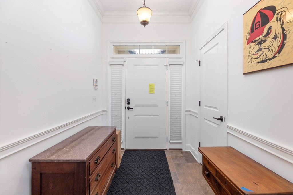 1282 WOODVILLE COURT