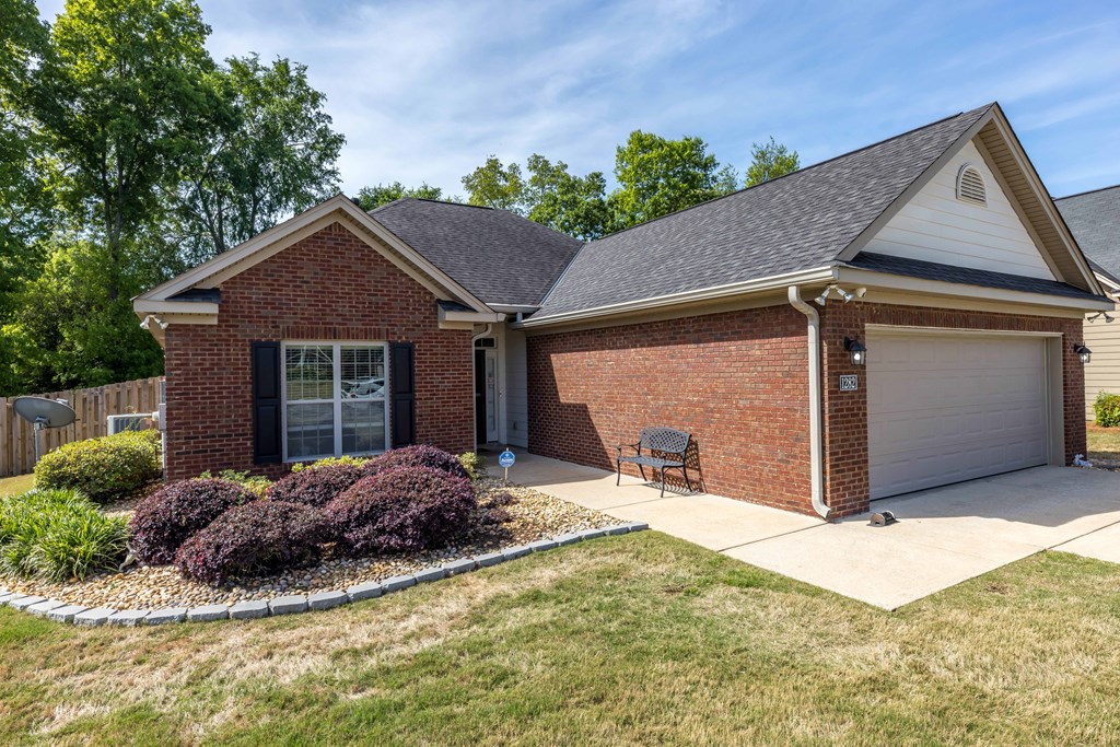 1282 WOODVILLE COURT