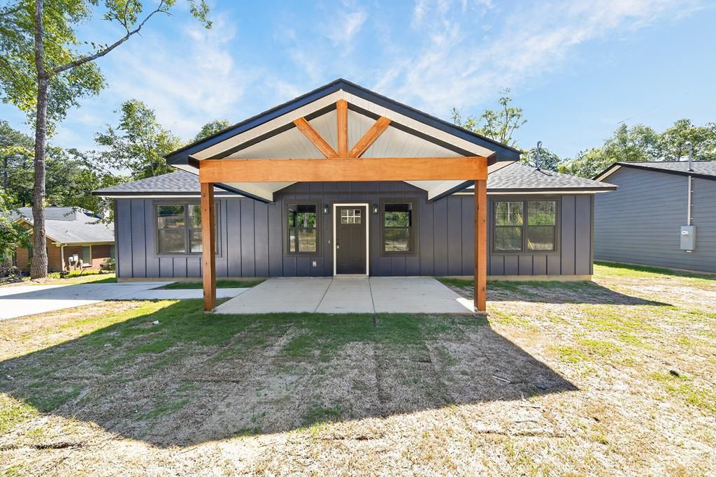 Photo of 732 Moye Road, COLUMBUS, GA 31907 (MLS # 230911)