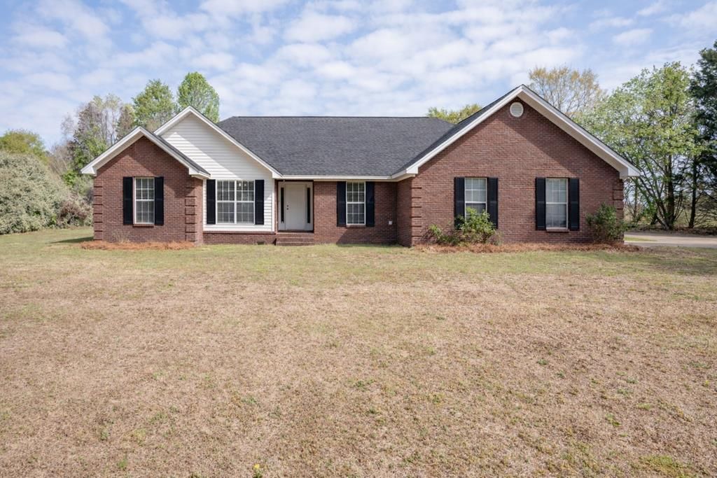 Photo of 1399 Lee Road 0401, OPELIKA, AL 36804 (MLS # 230952)