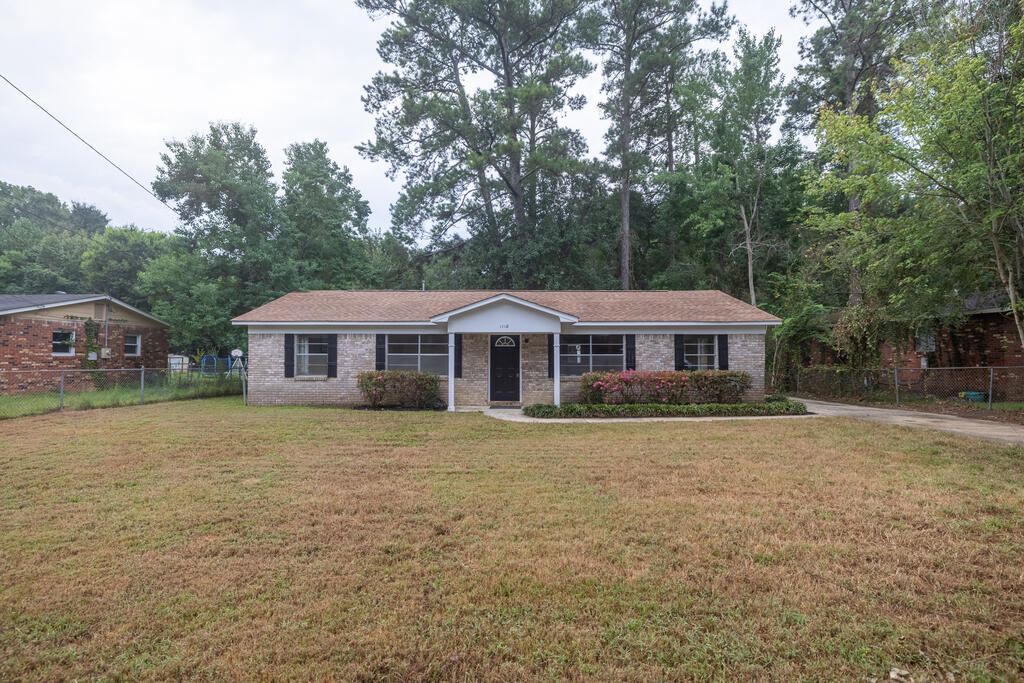 1118 VESPER DRIVE