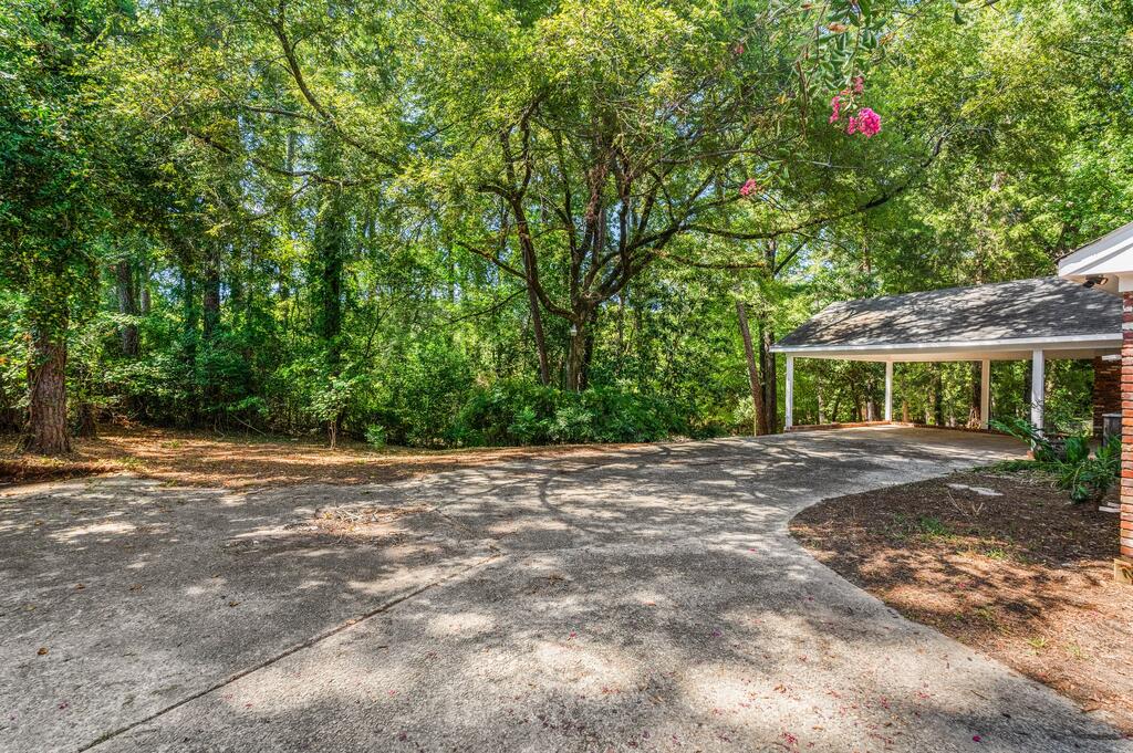 3900 ASHMORE DRIVE