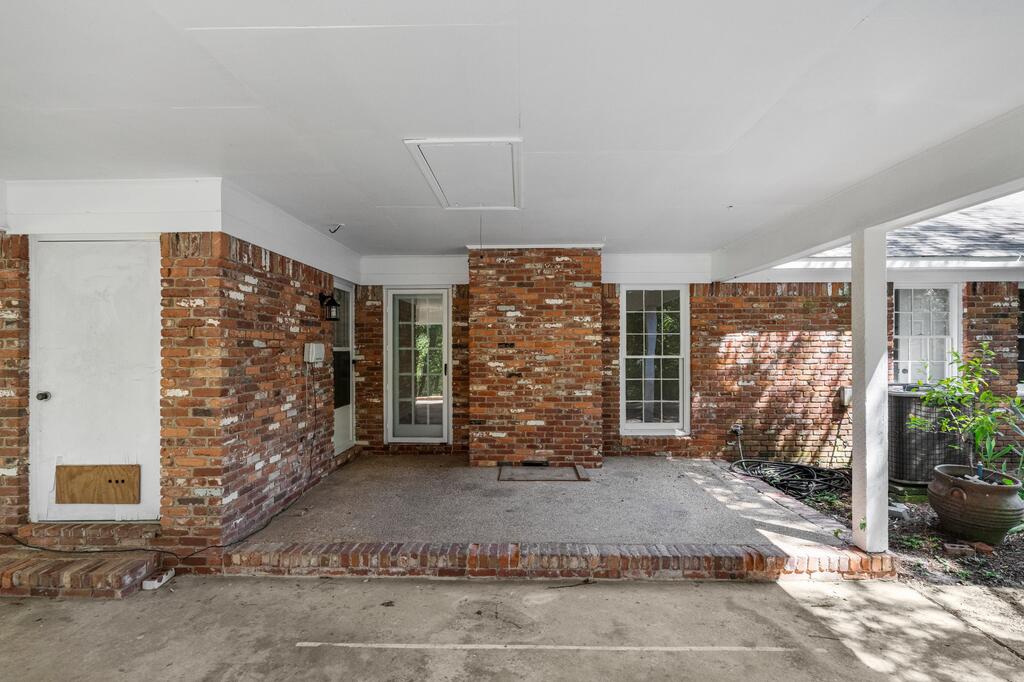 3900 ASHMORE DRIVE