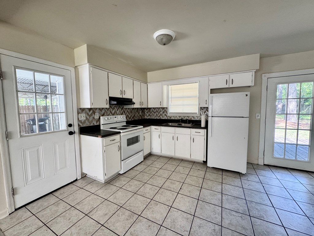 6108 KING WILLIAM DRIVE