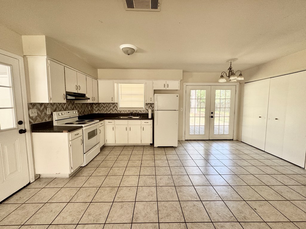 6108 KING WILLIAM DRIVE