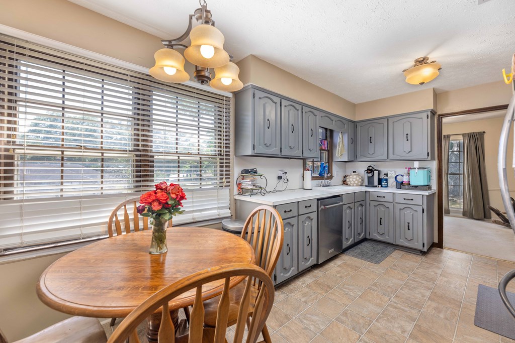 5106 WILLOWBROOK DRIVE