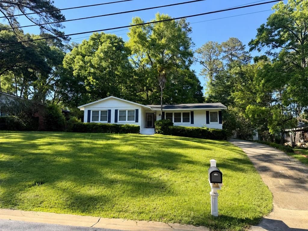 Photo of 4045 E Savannah Drive, COLUMBUS, GA 31907 (MLS # 231861)