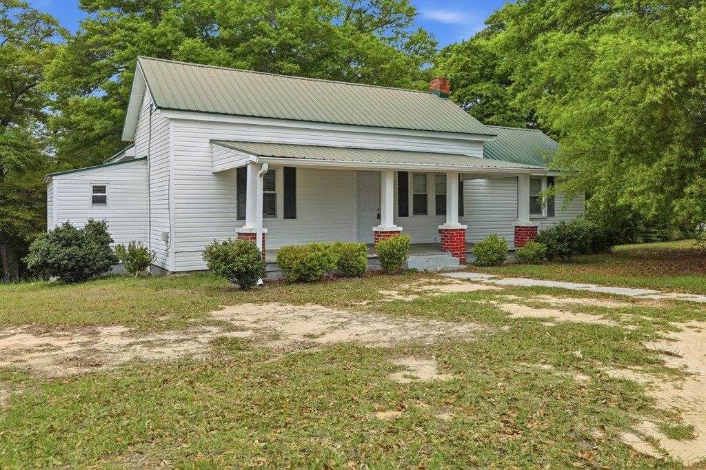 Photo of 426 Broad Street, CUSSETA, GA 31805 (MLS # 230783)