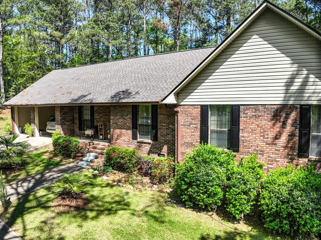 Photo of 3534 15th Avenue, VALLEY, AL 36854 (MLS # 231051)