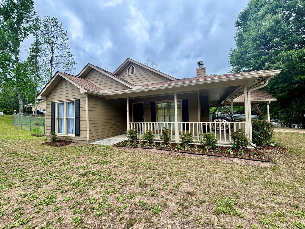 Photo of 131 Lee Road 2059, PHENIX CITY, AL 36870 (MLS # 231608)