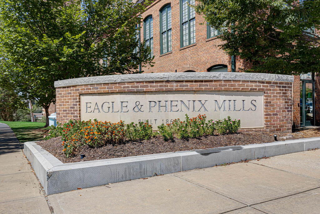 1201 FRONT AVENUE 206