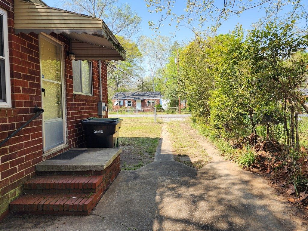 Photo of 926 Brooks Road, COLUMBUS, GA 31903 (MLS # 231303)