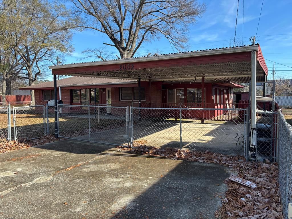 Photo of 2002 Somerset Avenue, COLUMBUS, GA 31903 (MLS # 231507)