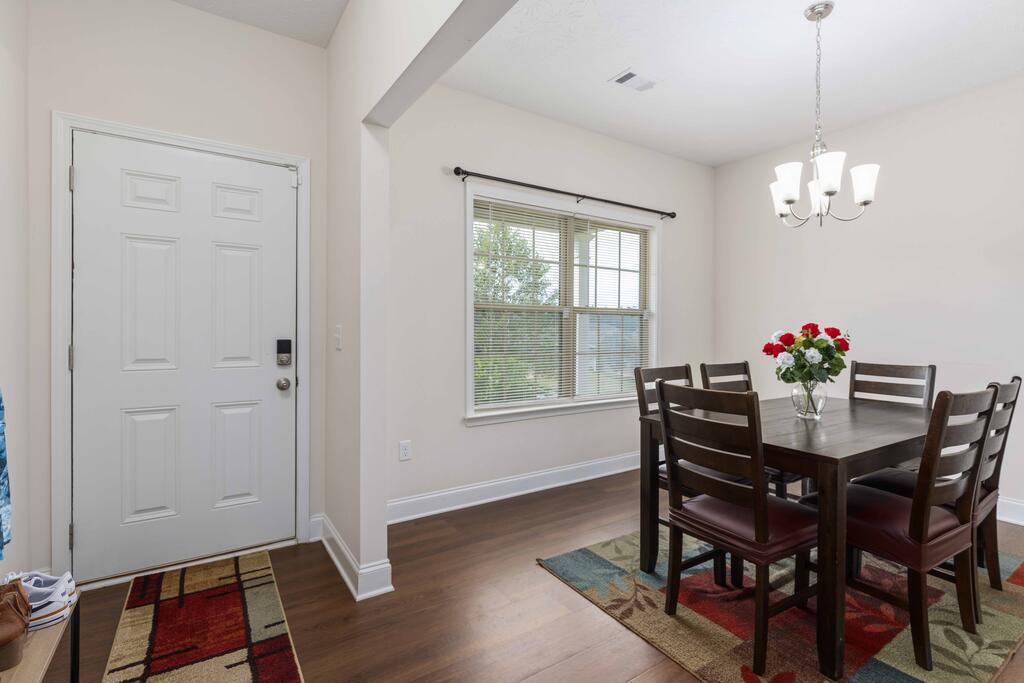5129 MAGAZINE LANE