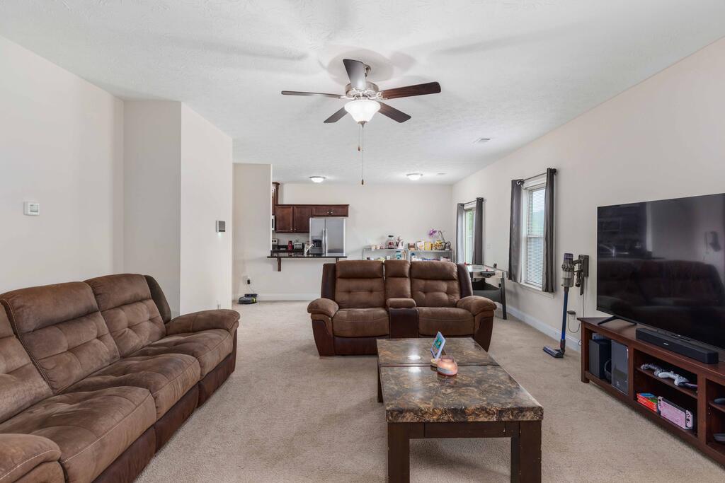 5129 MAGAZINE LANE