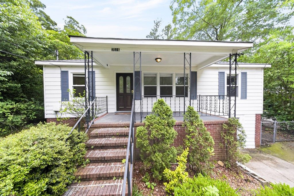 Photo of 3516 Edgewood Road, COLUMBUS, GA 31907 (MLS # 231767)