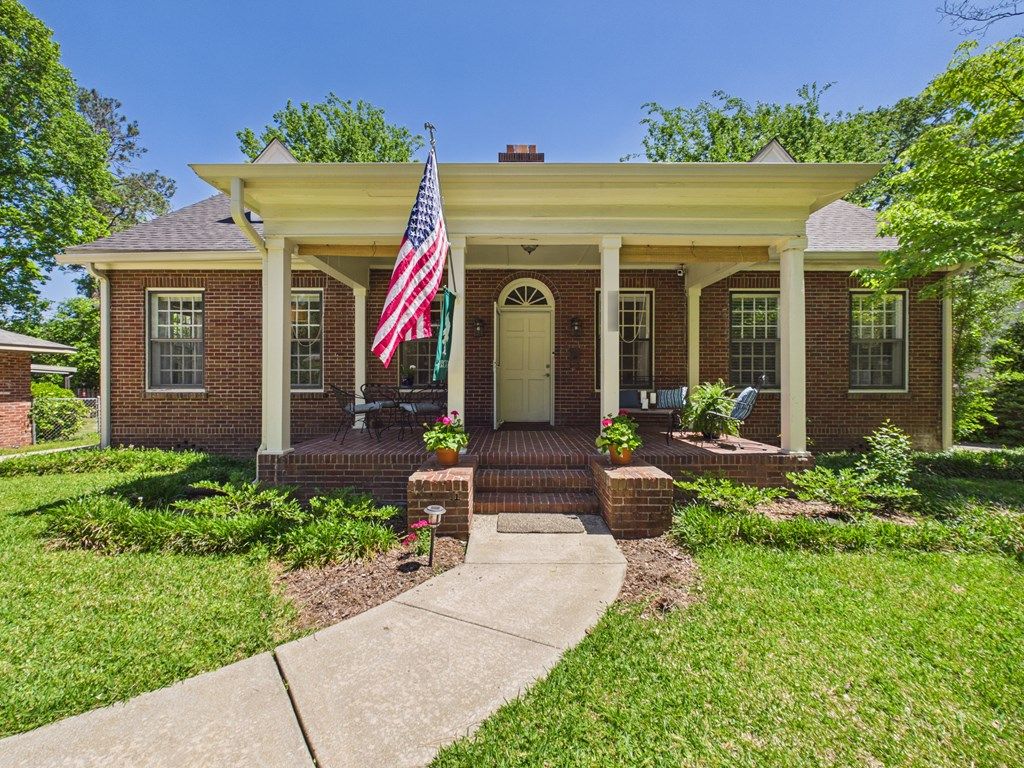 Photo of 864 Blandford Avenue, COLUMBUS, GA 31906 (MLS # 231293)