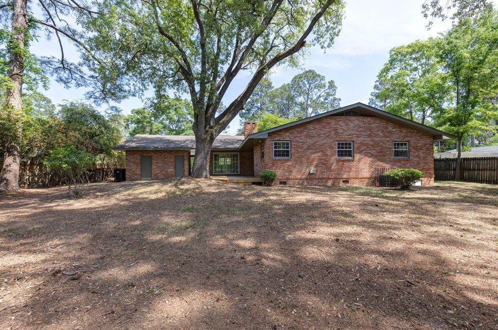 Photo of 2721 Auburn Avenue, COLUMBUS, GA 31906 (MLS # 231215)