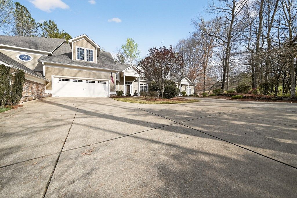 Photo of 4701 Turnberry Lane #9B, COLUMBUS, GA 31909 (MLS # 231591)