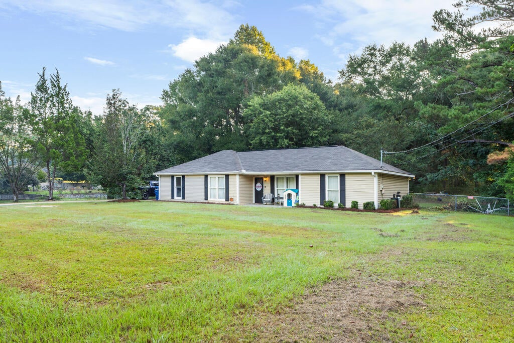77 LEE ROAD 0600