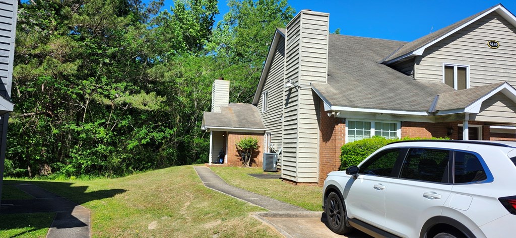 6149 TRESTLEWOOD DRIVE