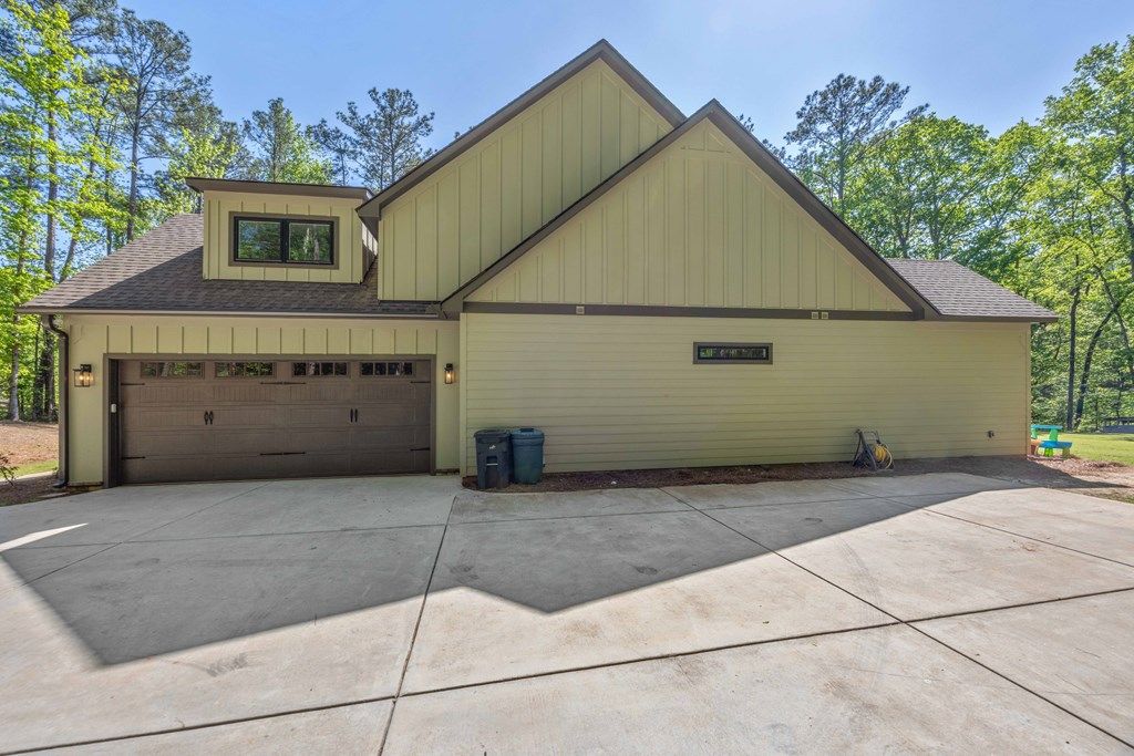 Photo of 521 Cedar Drive, PINE MOUNTAIN, GA 31822 (MLS # 230811)