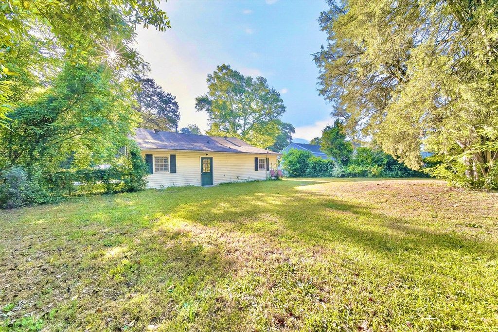 Photo of 1717 Alta Vista, COLUMBUS, GA 31907 (MLS # 231325)
