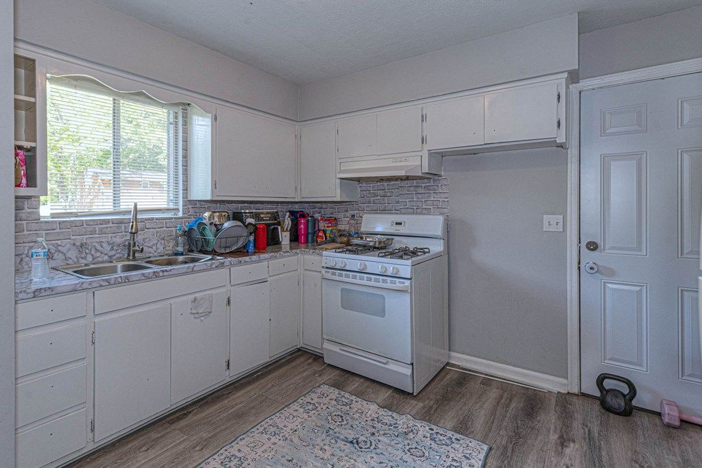 Photo of 1346 Chalbena Avenue, COLUMBUS, GA 31907 (MLS # 231116)