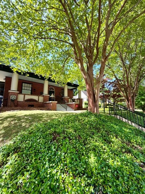 1702 RICHARDS STREET