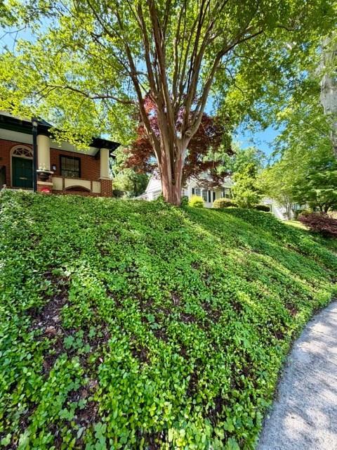 1702 RICHARDS STREET