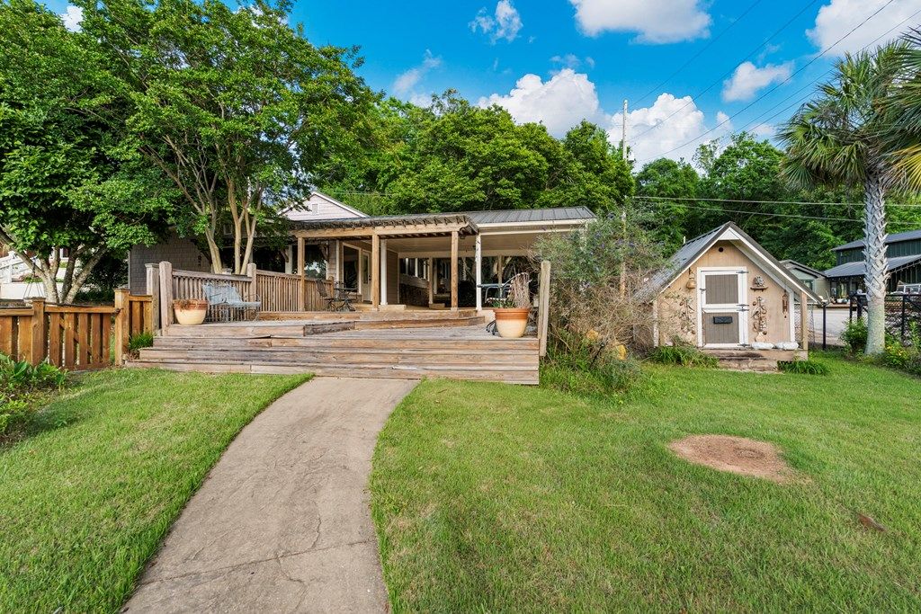 Photo of 605 Lee Road 0346, SALEM, AL 36874 (MLS # 231616)