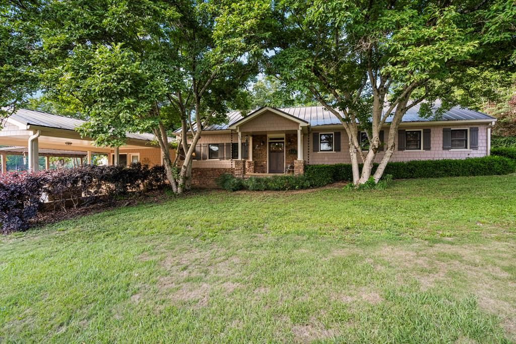 Photo of 605 Lee Road 0346, SALEM, AL 36874 (MLS # 231616)
