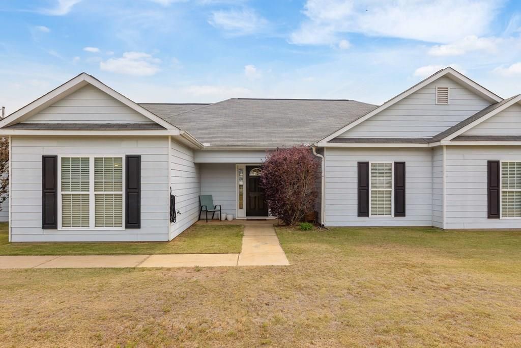 Photo of 2 Cotton Court, FORT MITCHELL, AL 36856 (MLS # 231397)