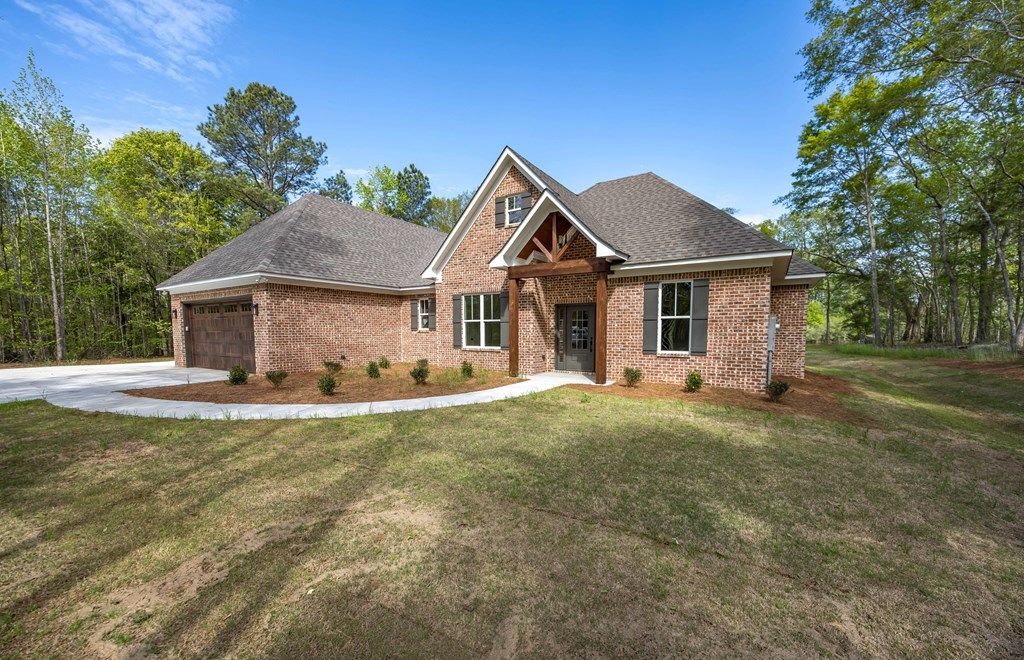 Photo of 230 McGee Road, PINE MOUNTAIN, GA 31822 (MLS # 231099)