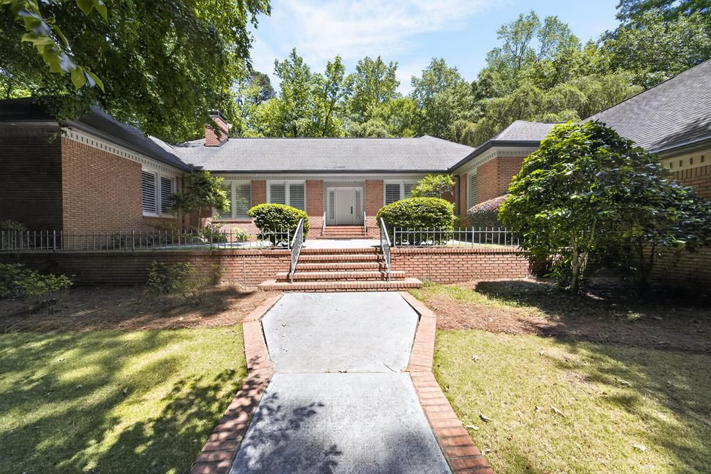 Photo of 1 Stoneshoal Ct, COLUMBUS, GA 31904 (MLS # 231735)