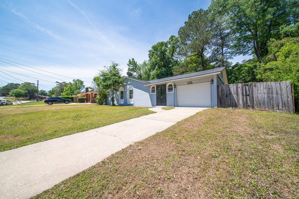 Photo of 1243 Aspen Avenue, COLUMBUS, GA 31907 (MLS # 231631)