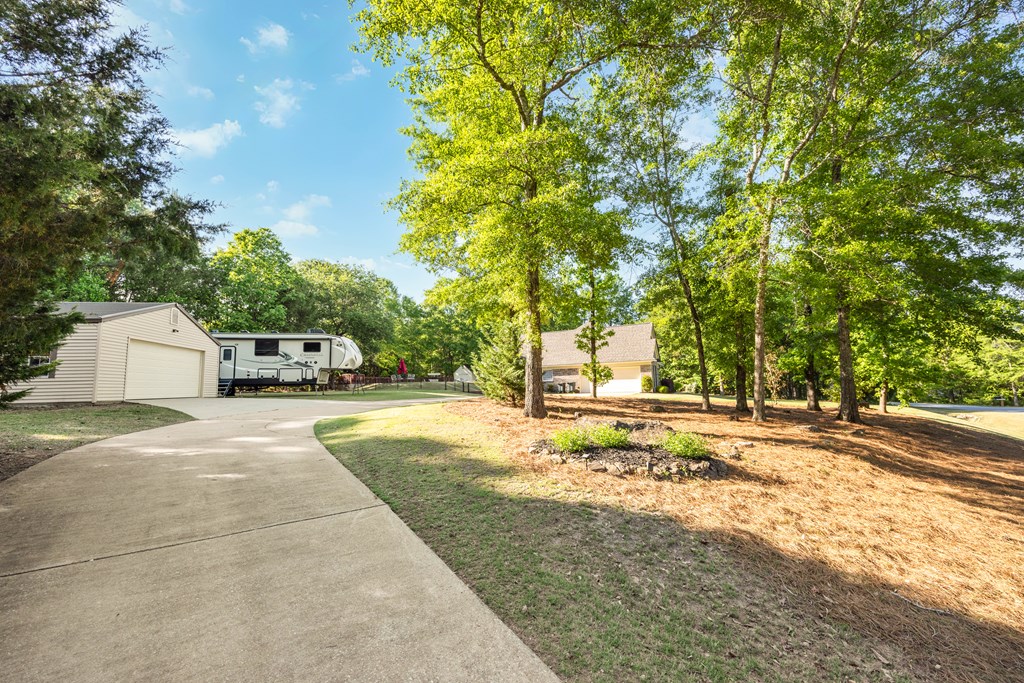 560 SADDLEBROOK TRAIL