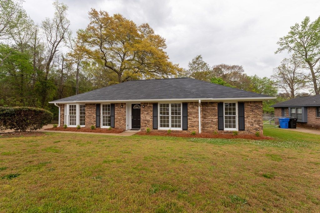 Photo of 1997 Yorktown Drive, COLUMBUS, GA 31907 (MLS # 230806)