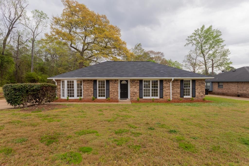 Photo of 1997 Yorktown Drive, COLUMBUS, GA 31907 (MLS # 230806)