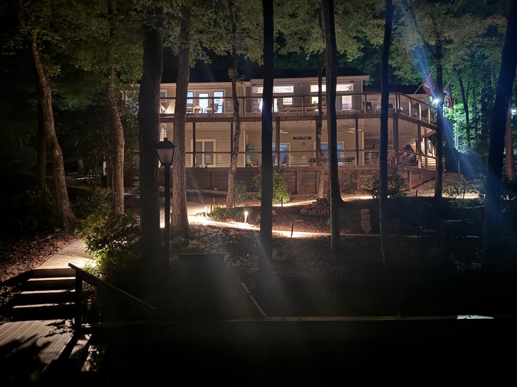 1710 QUAIL HOLLOW DRIVE
