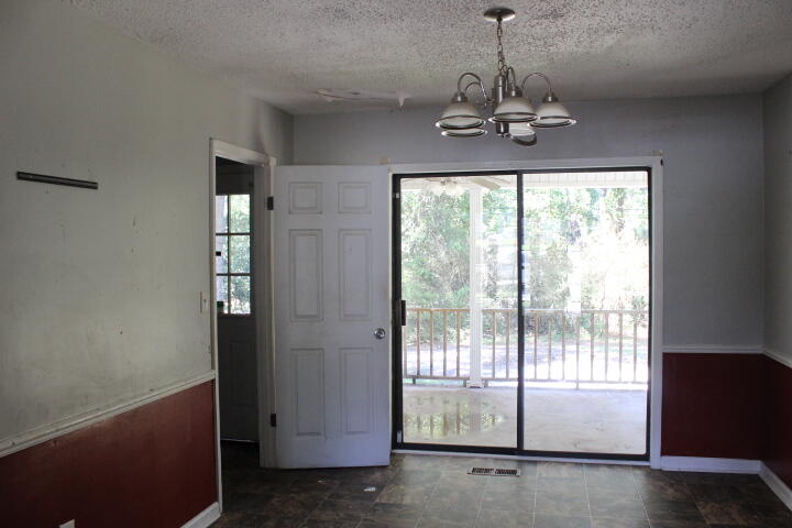 6101 BRITTANY COURT