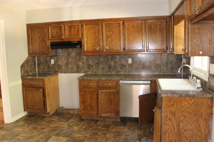 6101 BRITTANY COURT