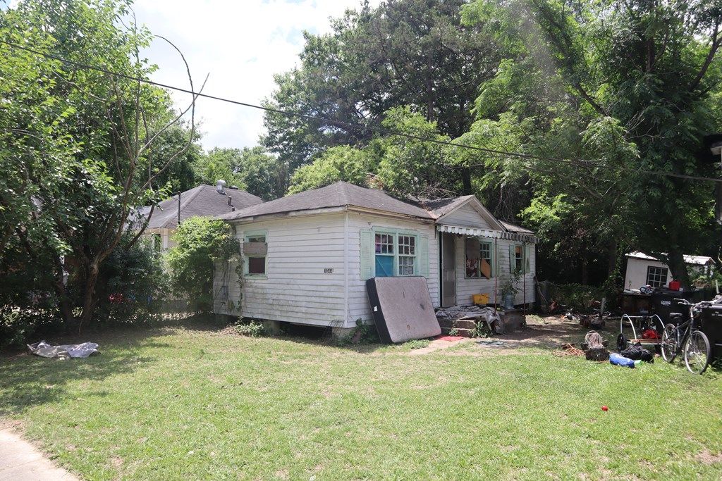 Photo of 1044 32nd Street, COLUMBUS, GA 31904 (MLS # 231866)