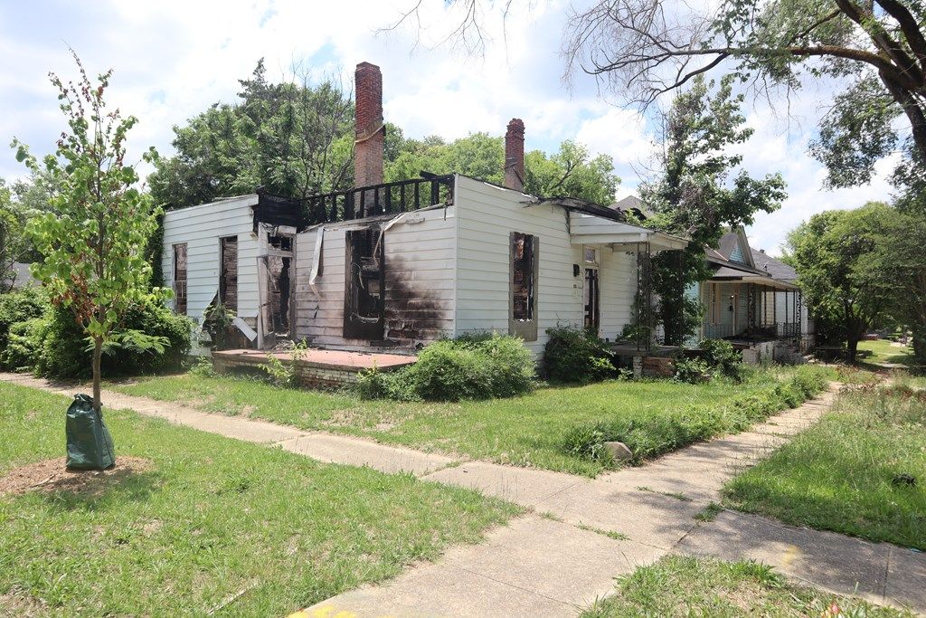 Photo of 1044 32nd Street, COLUMBUS, GA 31904 (MLS # 231866)