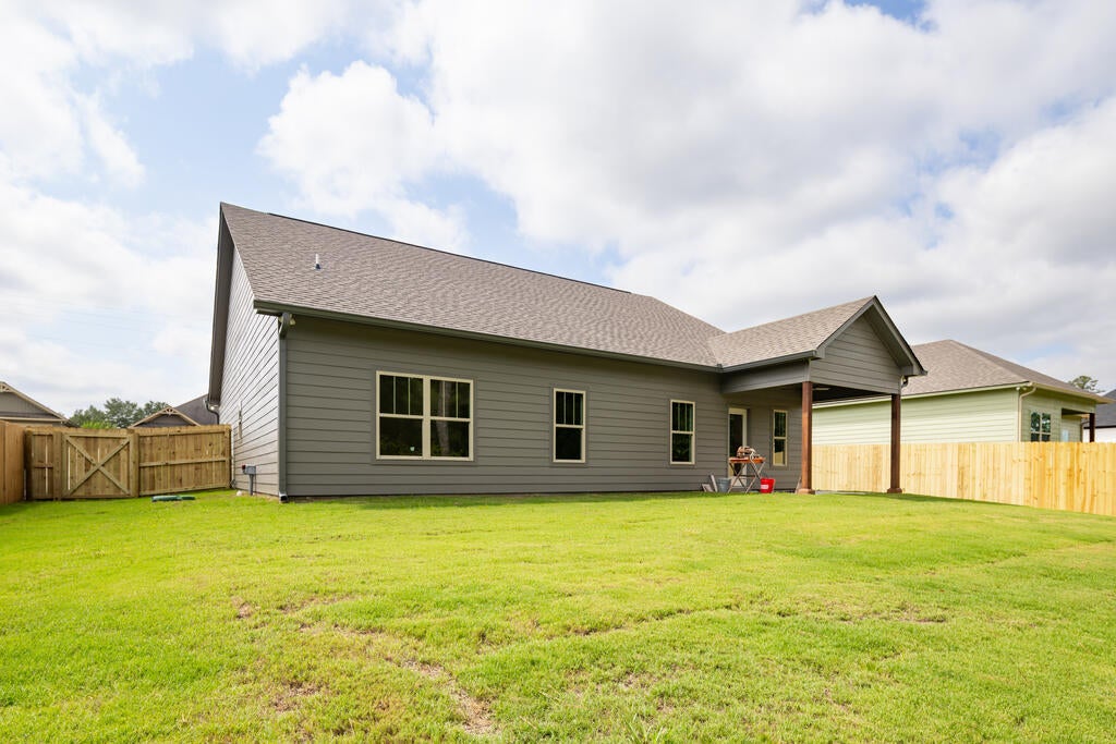 1352 LEE ROAD 0219