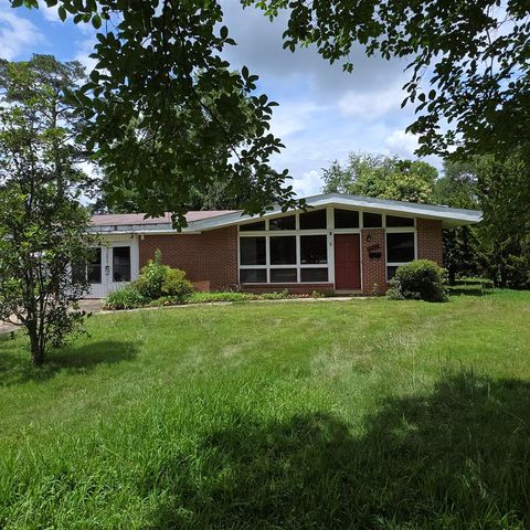 Photo of 3023 Colonial Drive, COLUMBUS, GA 31903 (MLS # 232114)