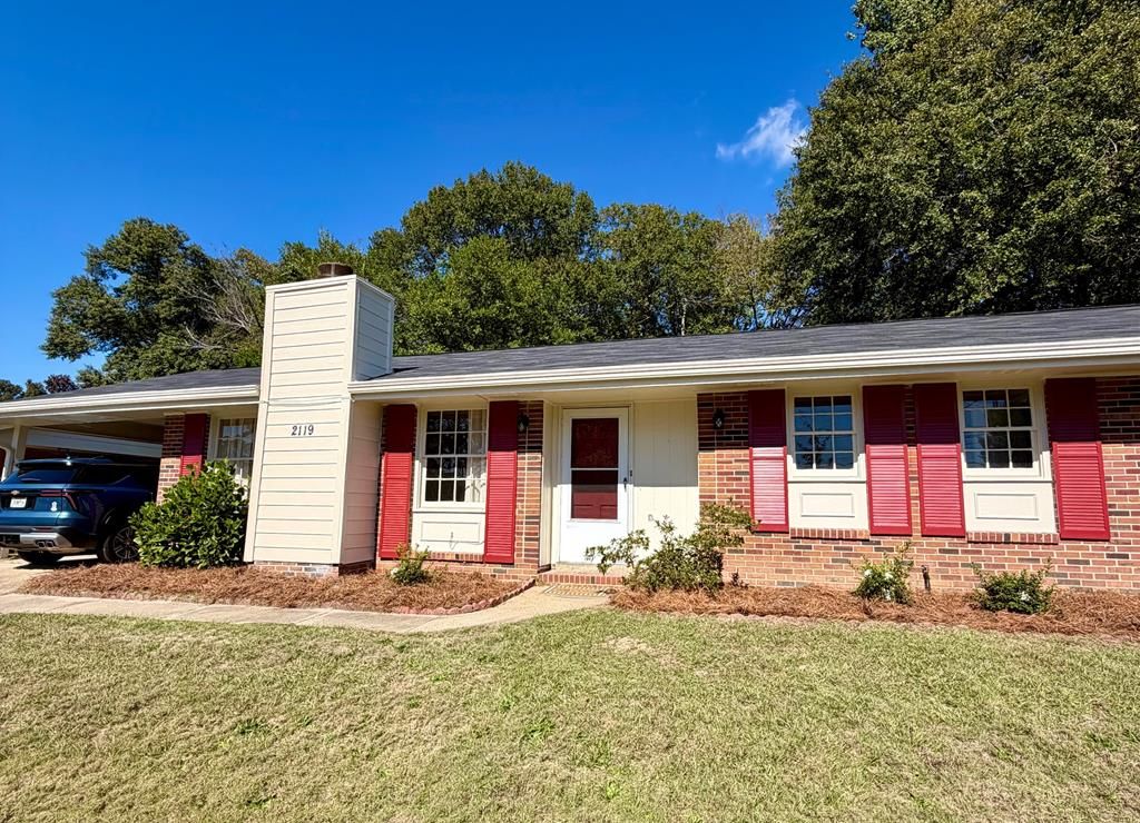Photo of 2119 Lancaster Drive, COLUMBUS, GA 31904 (MLS # 231224)