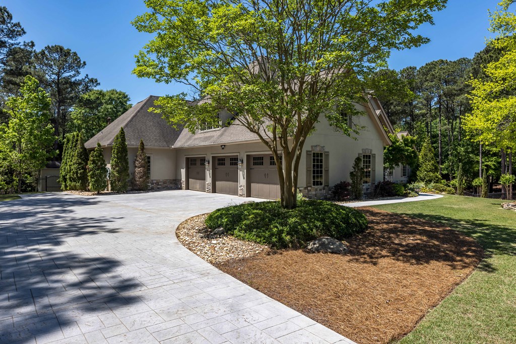 7555 RIVER CREST DRIVE