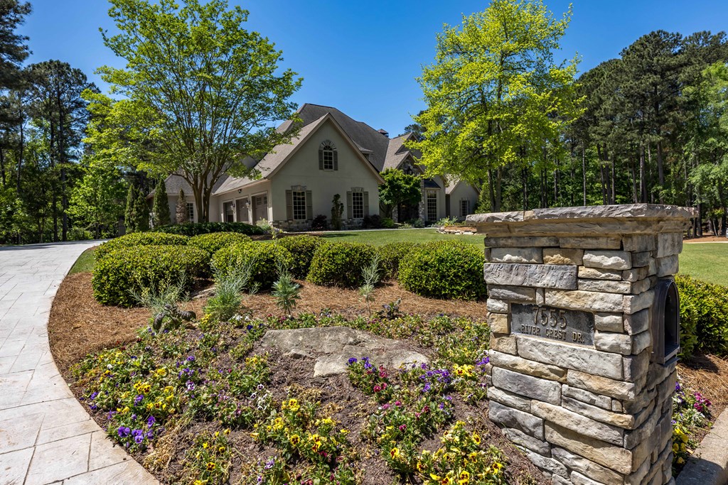 7555 RIVER CREST DRIVE